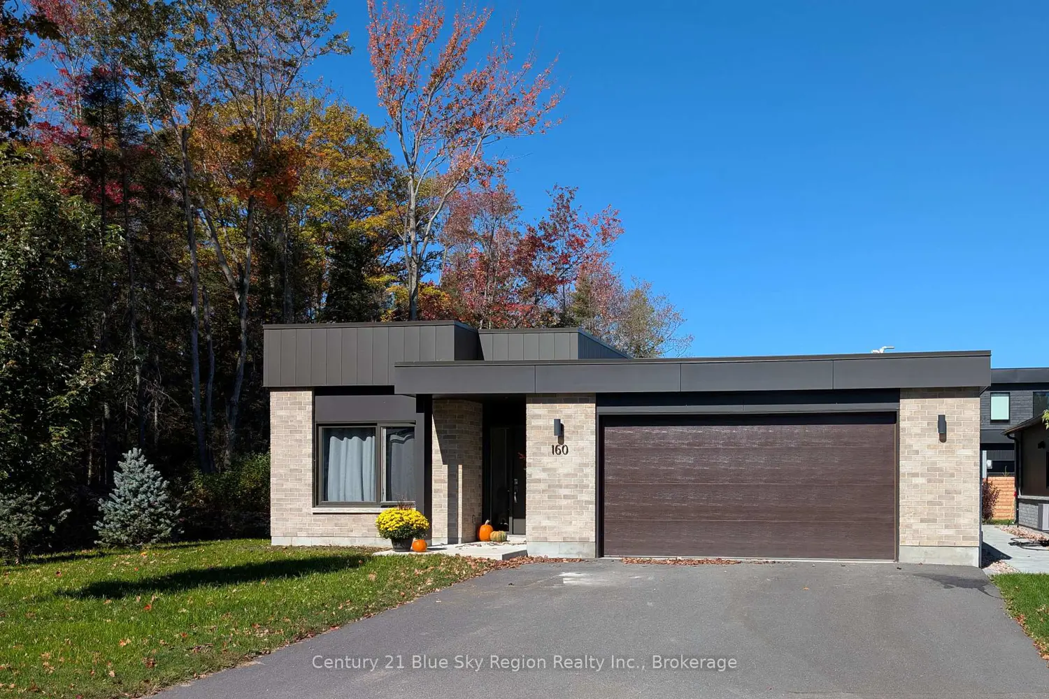 Additional image 2 of 160 Sugarbush Street