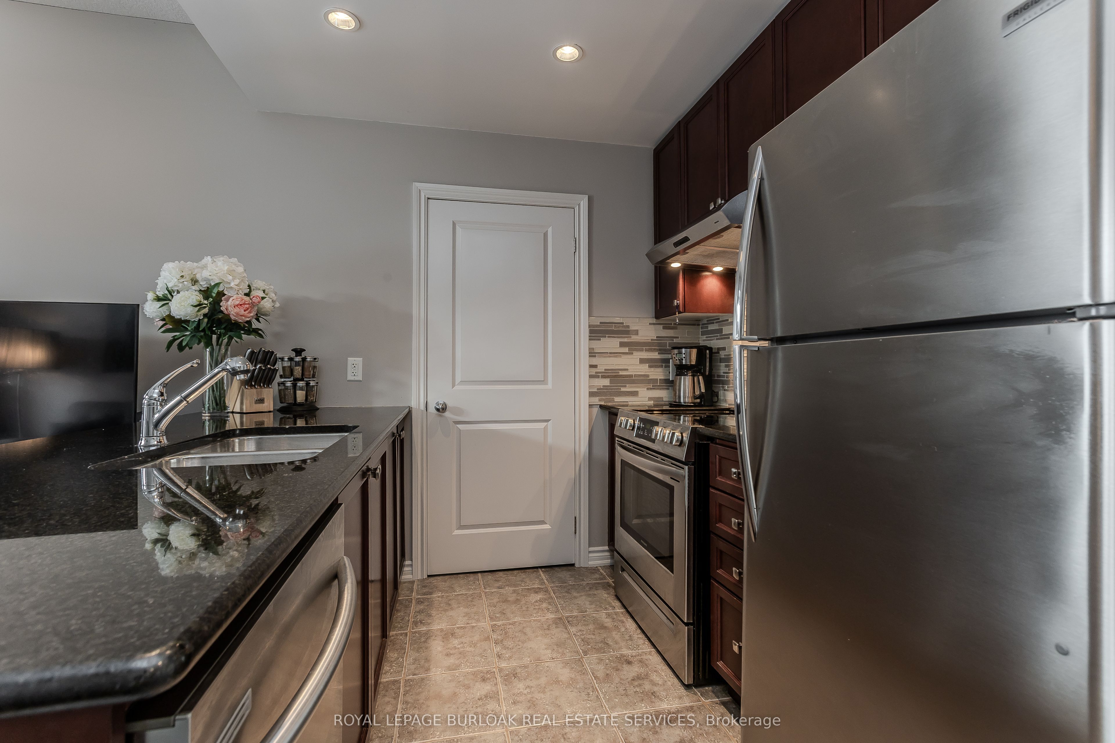Additional image 4 of 205-5327 Upper Middle Road, Burlington, ON, L7L 0E9