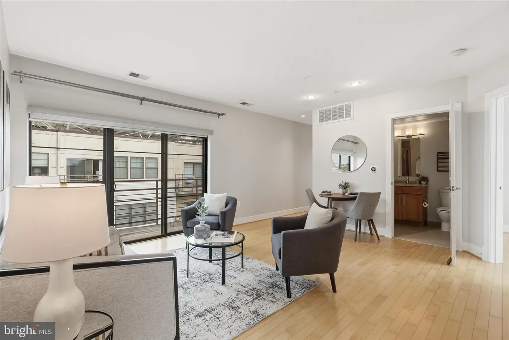 Additional image 7 of 5201 Wisconsin Avenue NW Unit 406, Washington, DC 20015