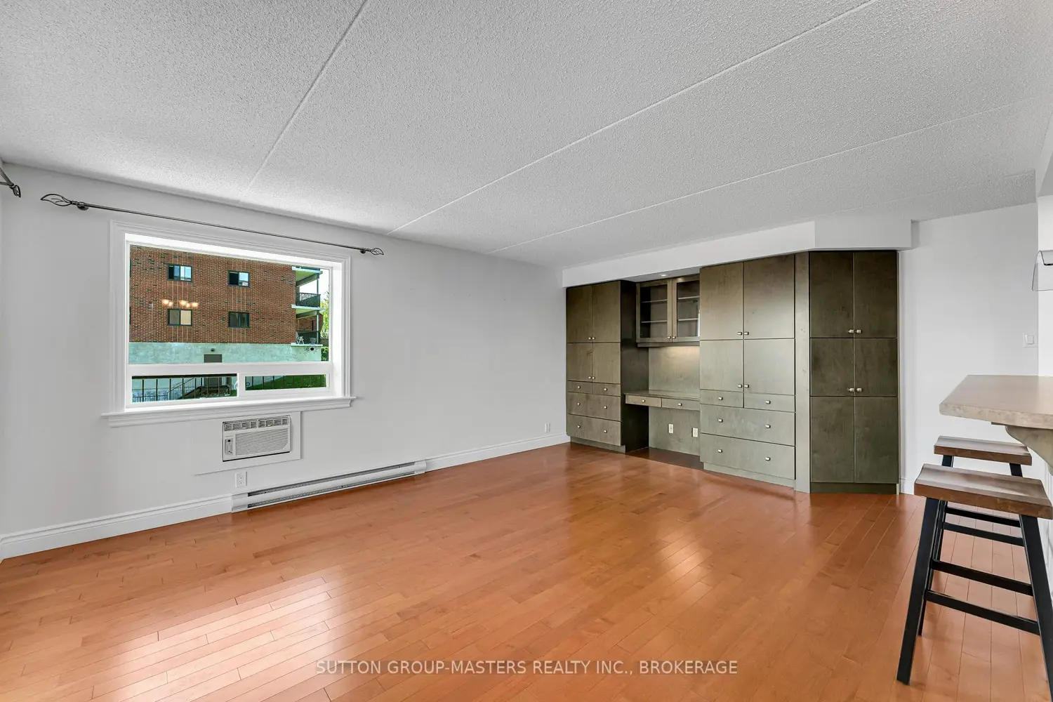 Additional image 13 of 610 William Street South 302
