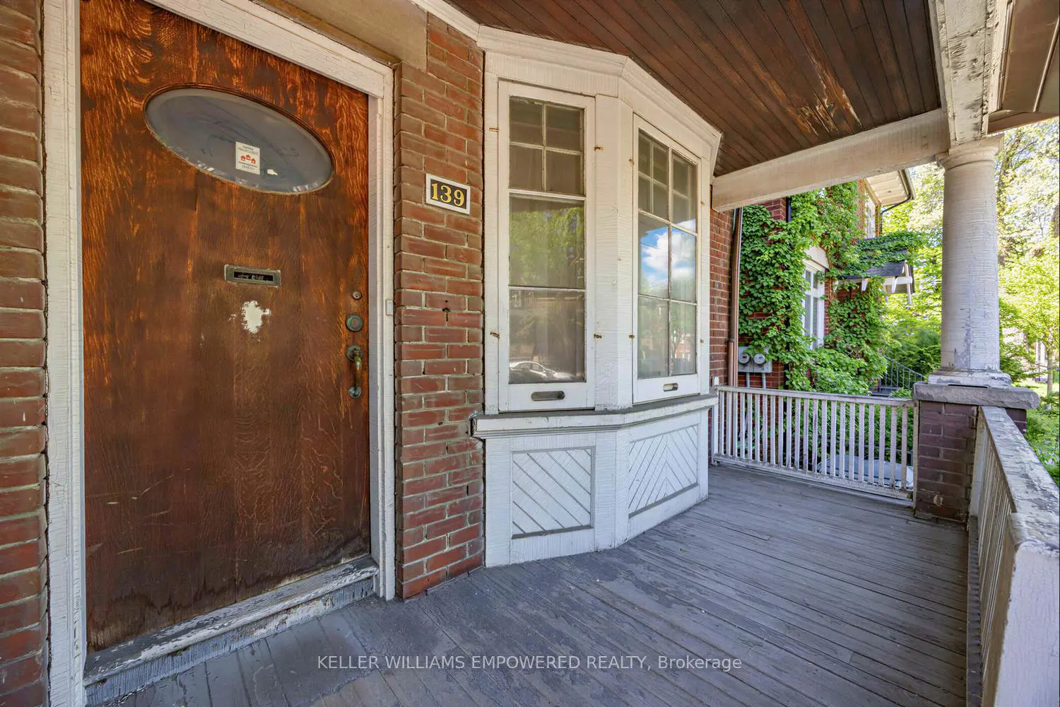 139 Howard Park Avenue photo 2