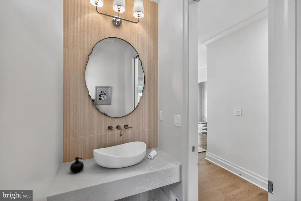 Additional image 11 of 4404 16th Street NW, Washington, DC 20011