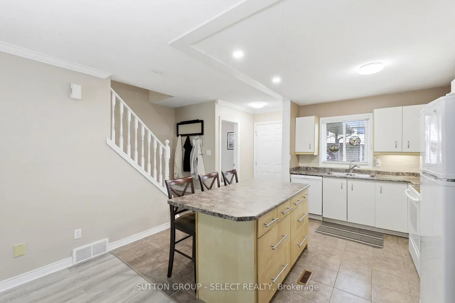 Additional image 11 of 151 Bonaventure Drive 1