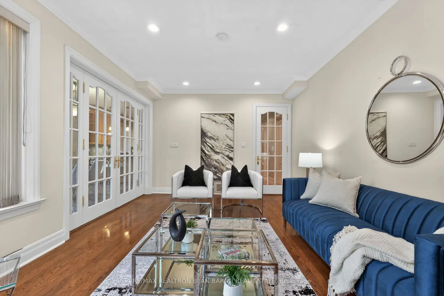 60 Lorraine Drive photo 5