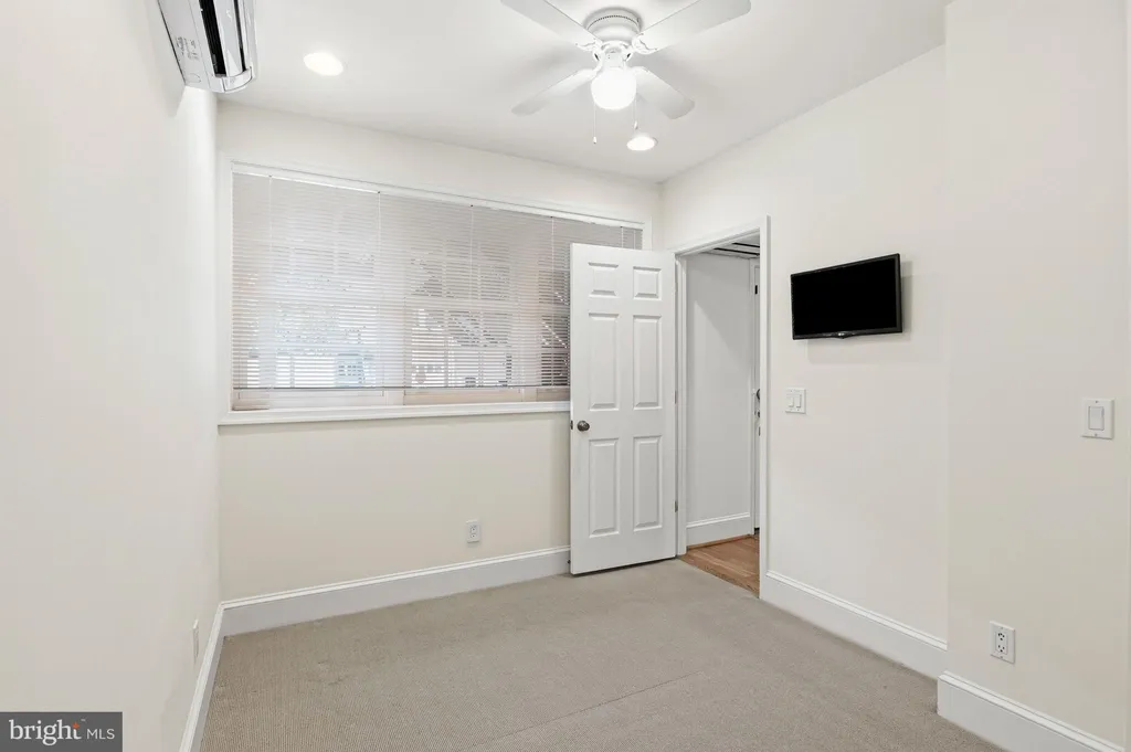 Additional image 26 of 2442 39th Street NW, Washington, DC 20007