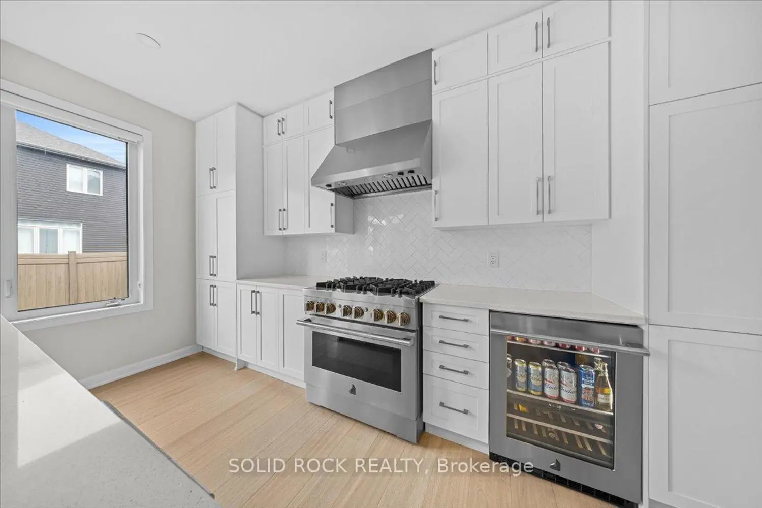 74 Ascari Road photo 2
