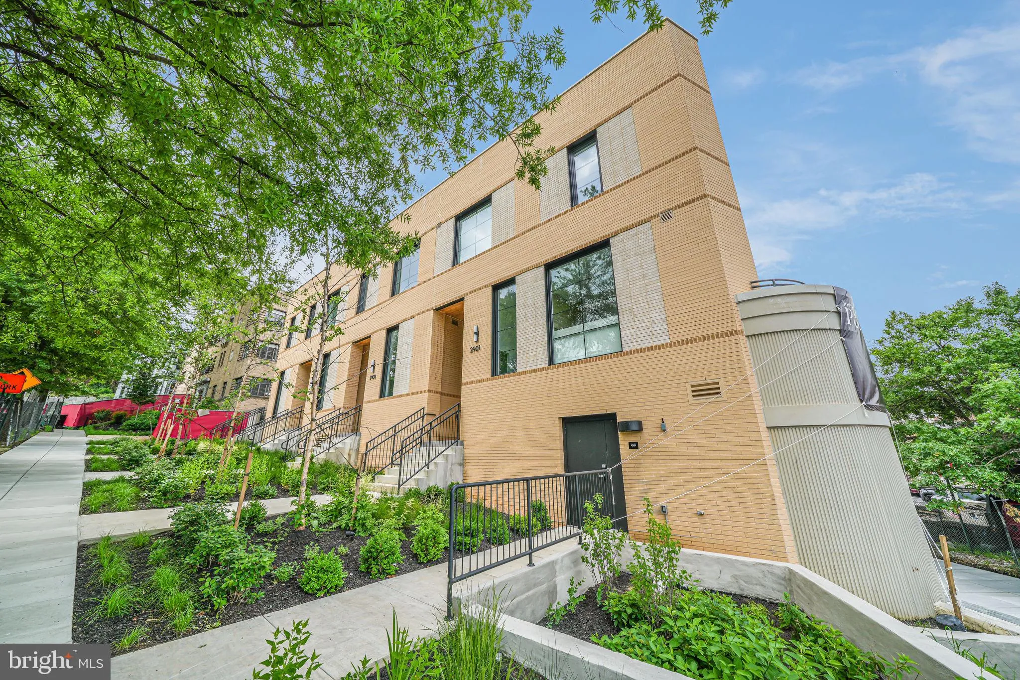 Additional image 77 of 2901 Newark St NW, Washington, DC 20008