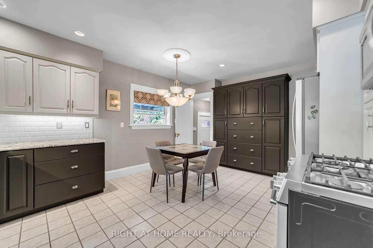 Additional image 10 of 16 Nelles Boulevard