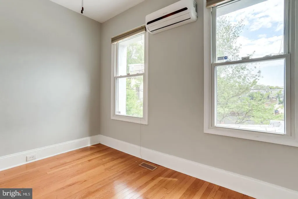 Additional image 18 of 1417 G Street NE, Washington, DC 20002