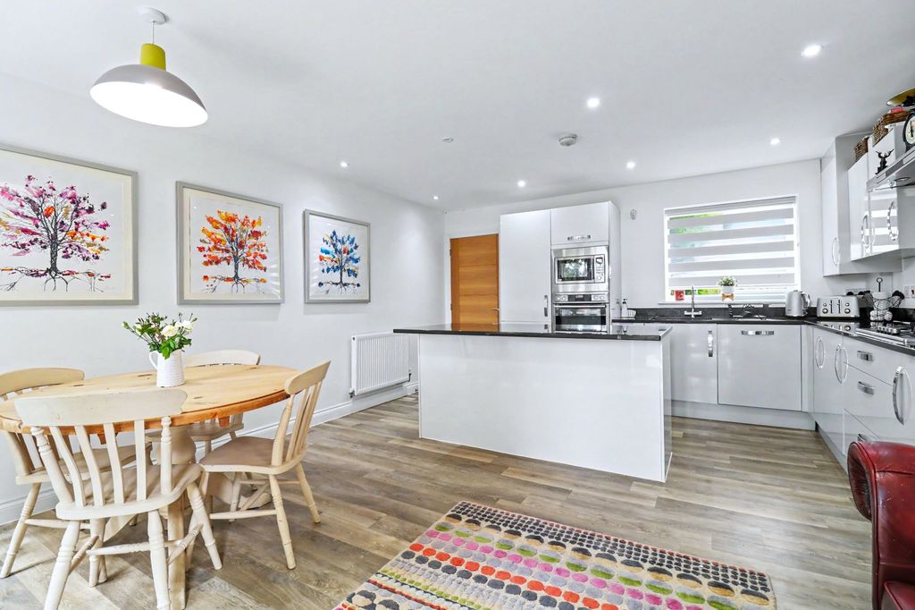 Additional image 8 of 5 bed detached house for saleMaidman Place, Hedge End SO30