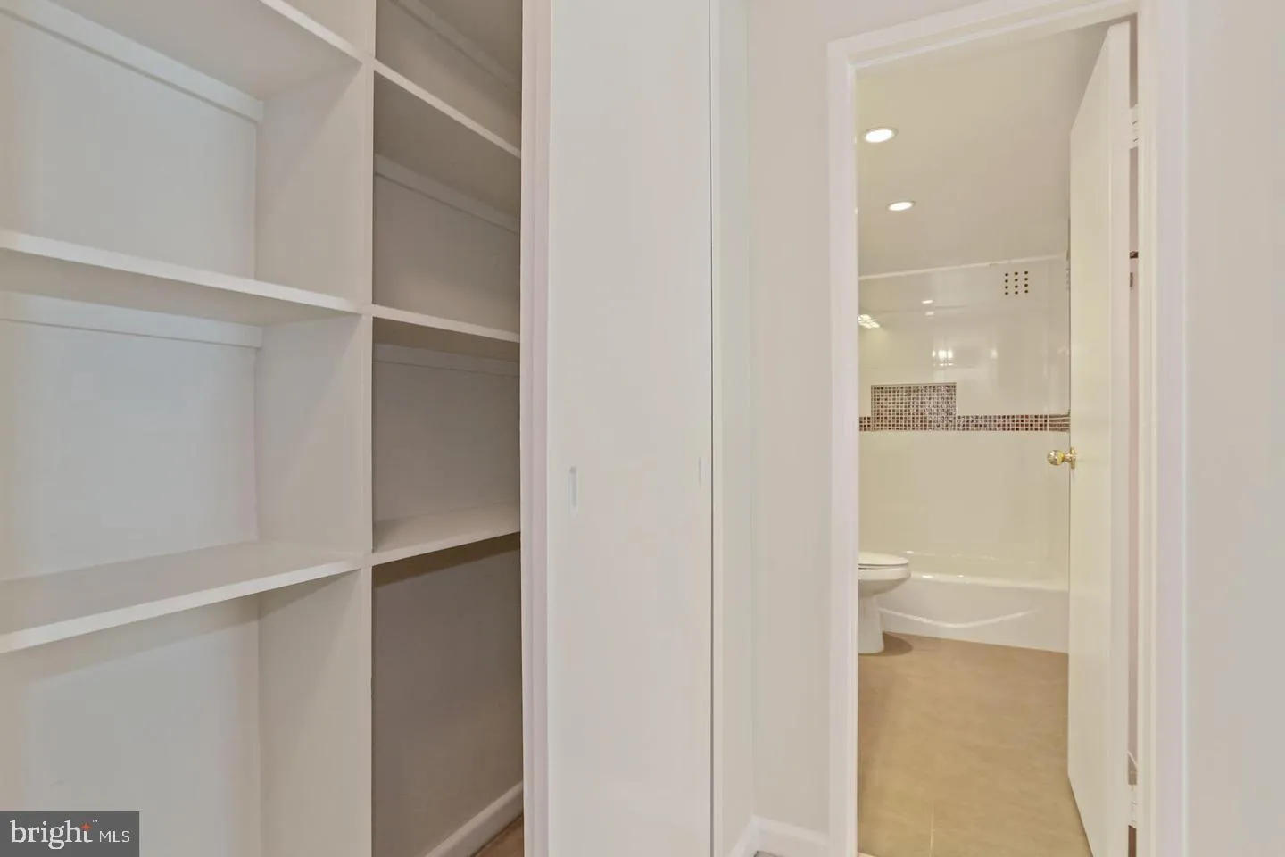 Additional image 45 of 4201 Cathedral Avenue NW Unit 215W, Washington, DC 20016