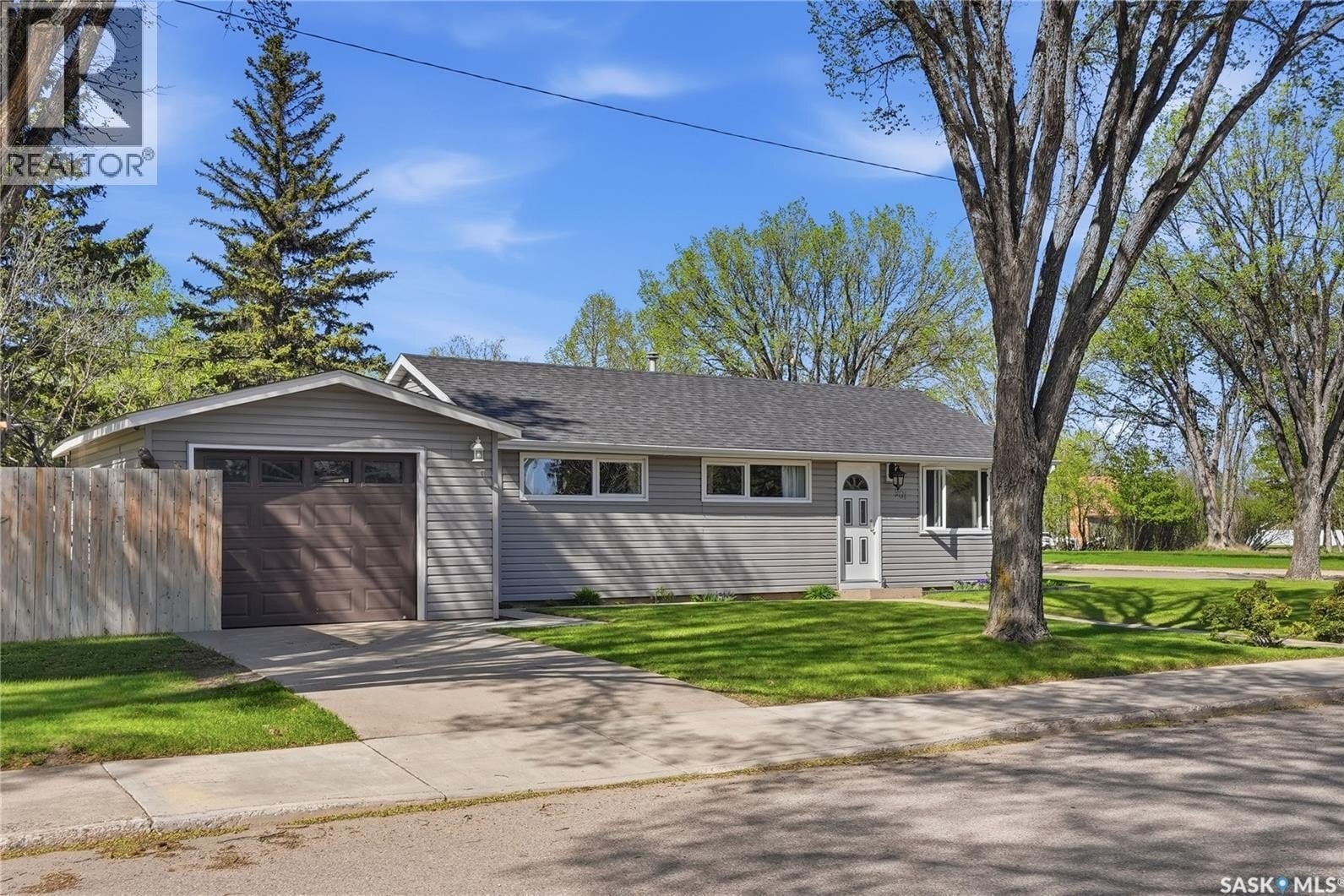 Additional image 7 of 901 R Avenue N, Saskatoon, SK, S7L2Z4
