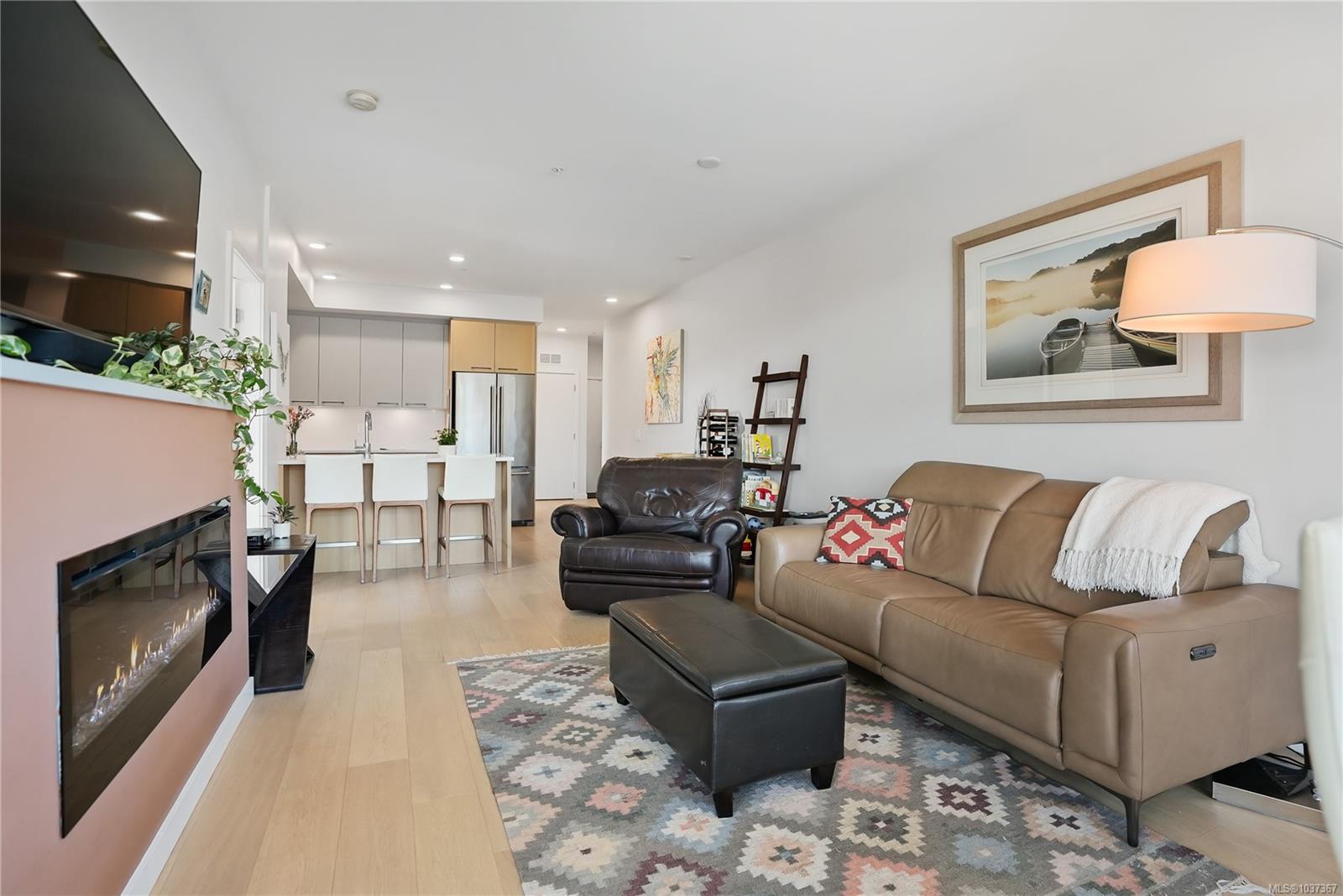 Additional image 5 of 401-7162 West Saanich Road, Central Saanich, BC, V8M 1P6