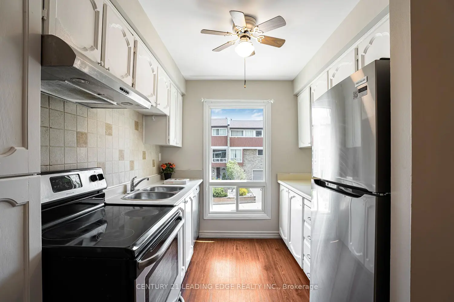 Additional image 8 of 915 Inverhouse Drive 15