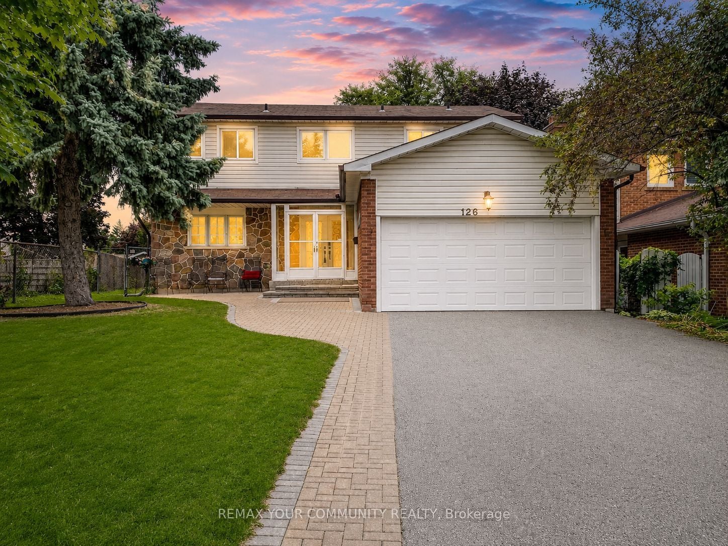 126 Simonston Boulevard, Markham, ON, L3T 4L8