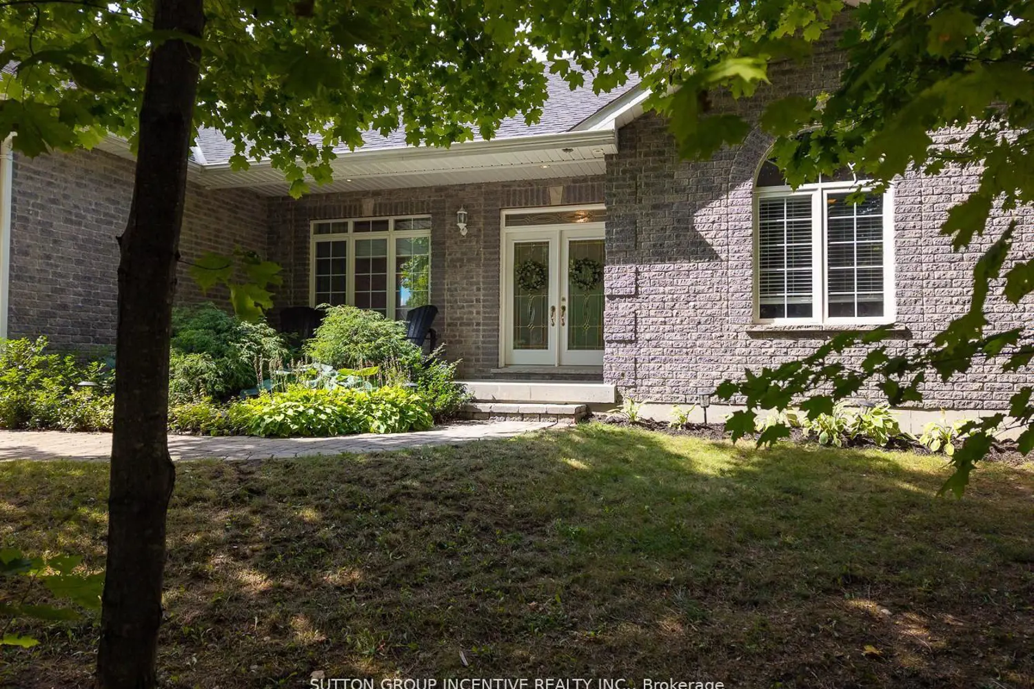 1882 Providence Lane photo 3
