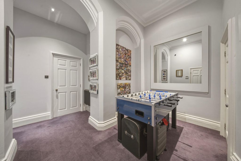 Additional image 9 of 3 bed flat for saleNewcastle Drive, The Park NG7