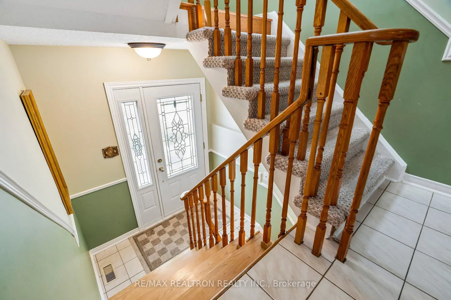 102 Swinton Crescent