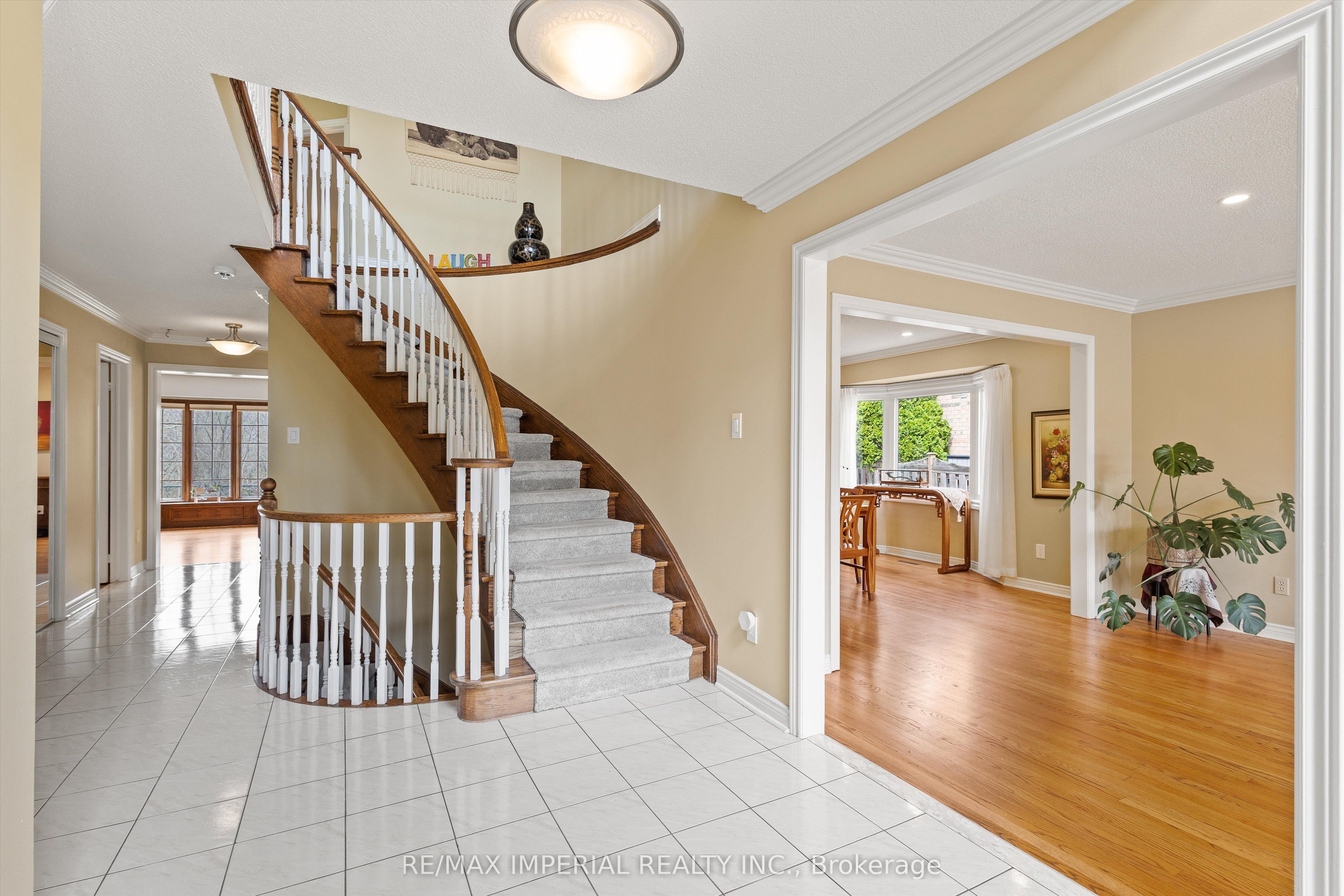 Additional image 2 of 2044 Schoolmaster Circle, Oakville, ON, L6M 3A1
