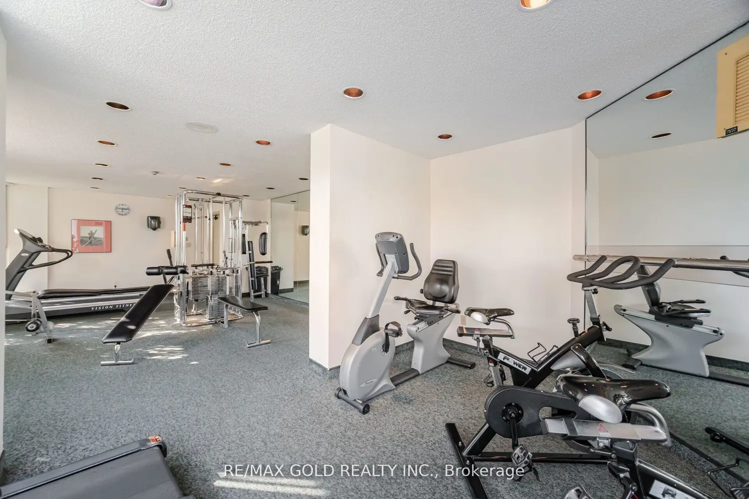 Additional image 14 of 2091 Hurontario Street 908