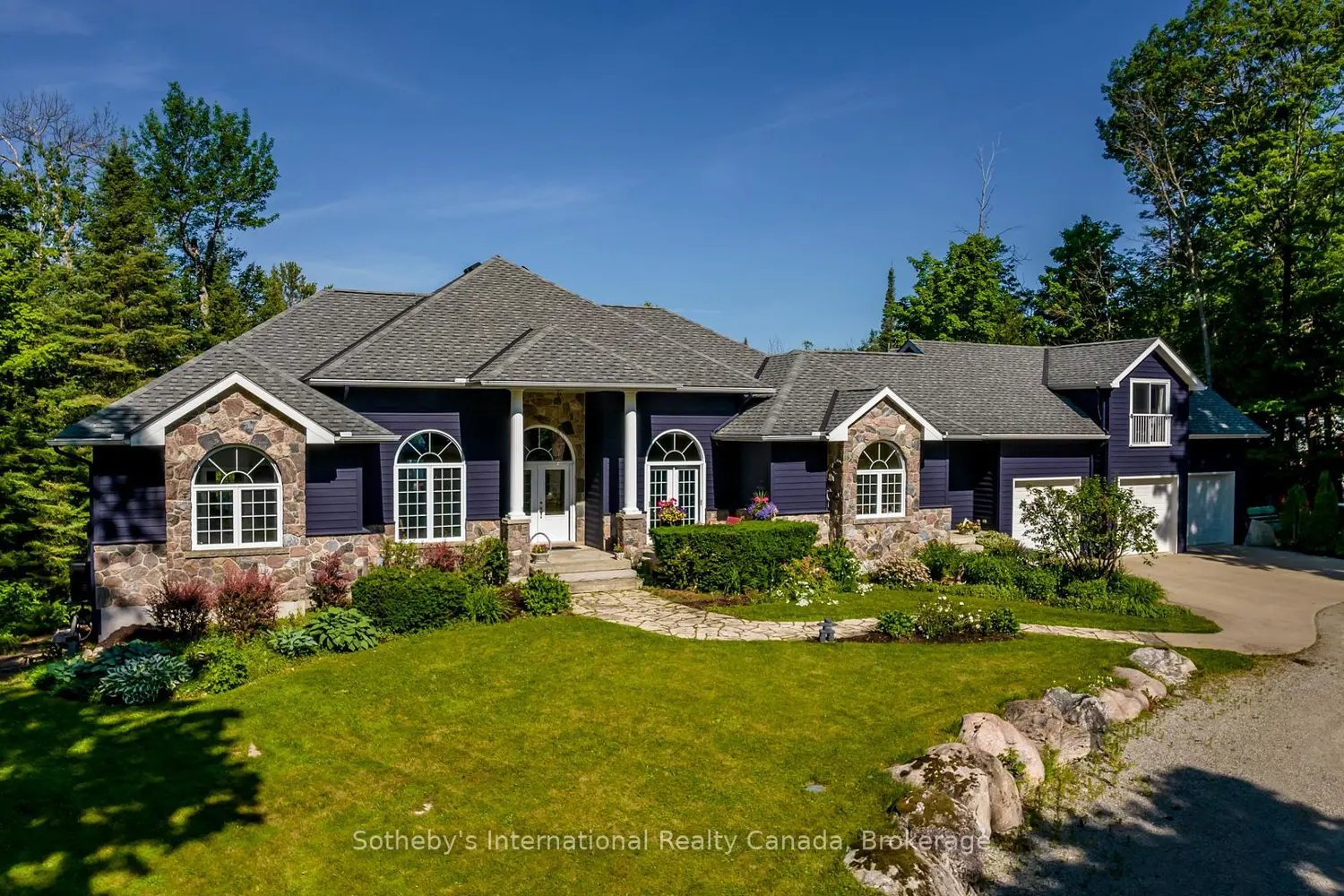 679 Sandy Bay Road photo 3