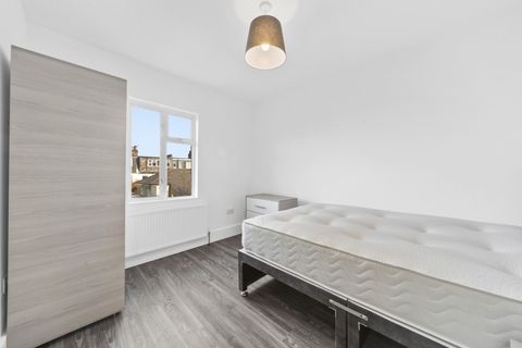 Berrymede Road, London W4, Room to rent