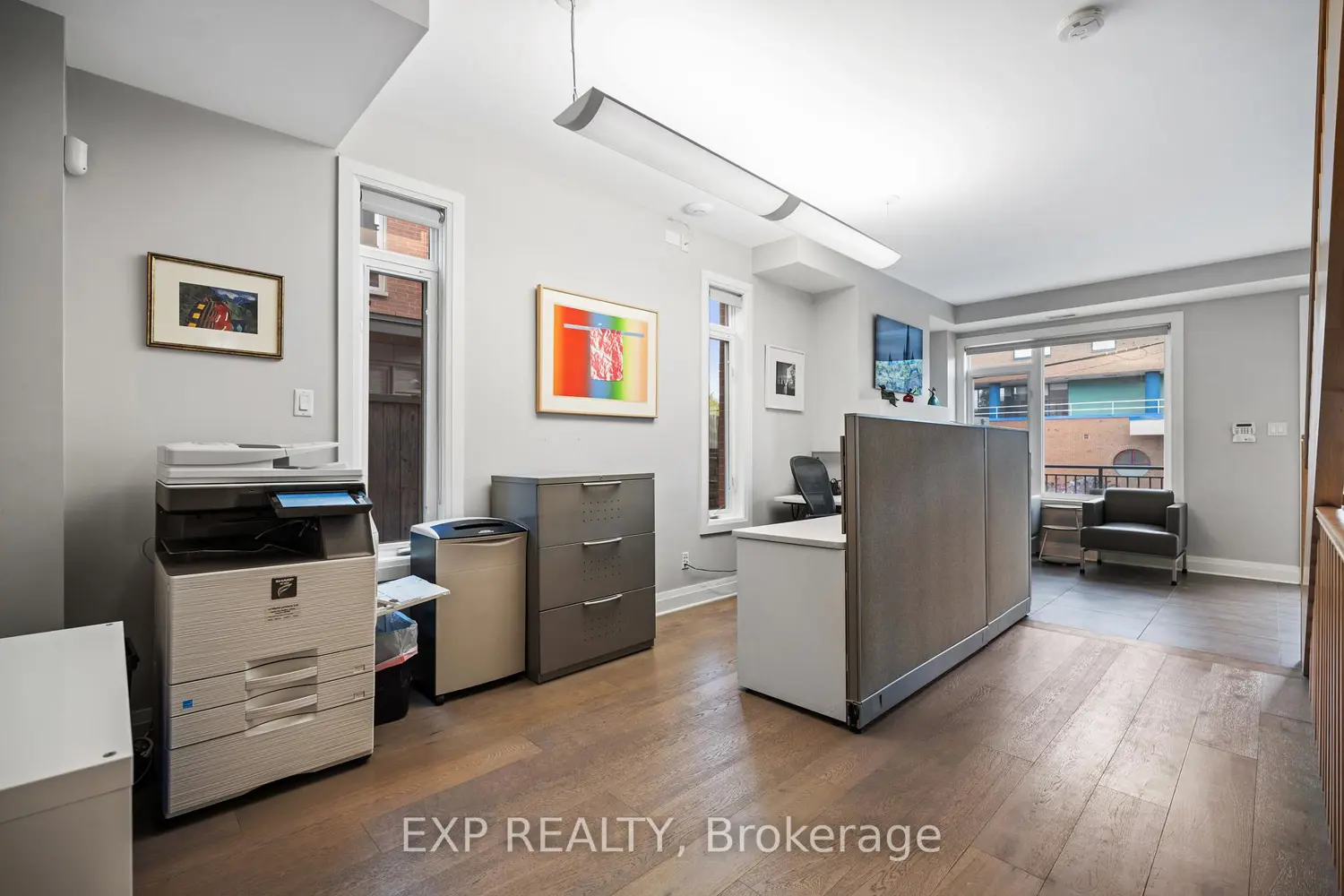 360 Ravenhill Avenue photo 2