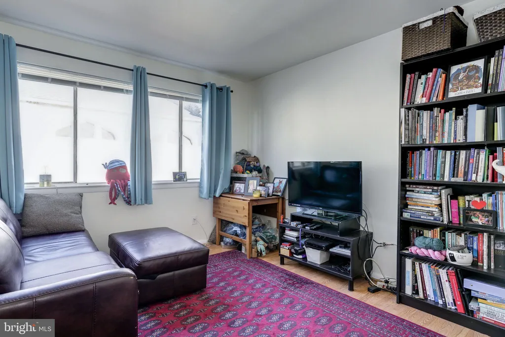 Additional image 2 of 630 11th Street NE Unit 202, Washington, DC 20002