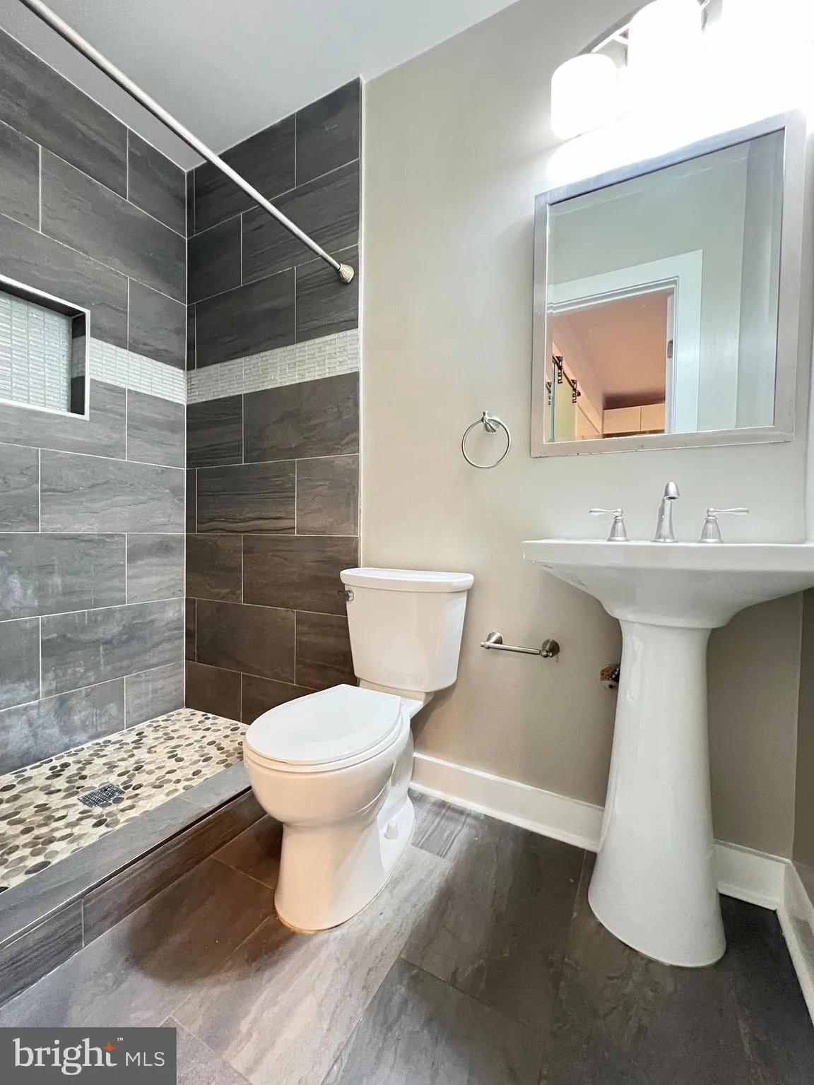 Additional image 17 of 1620 E Street NE Unit 3, Washington, DC 20002