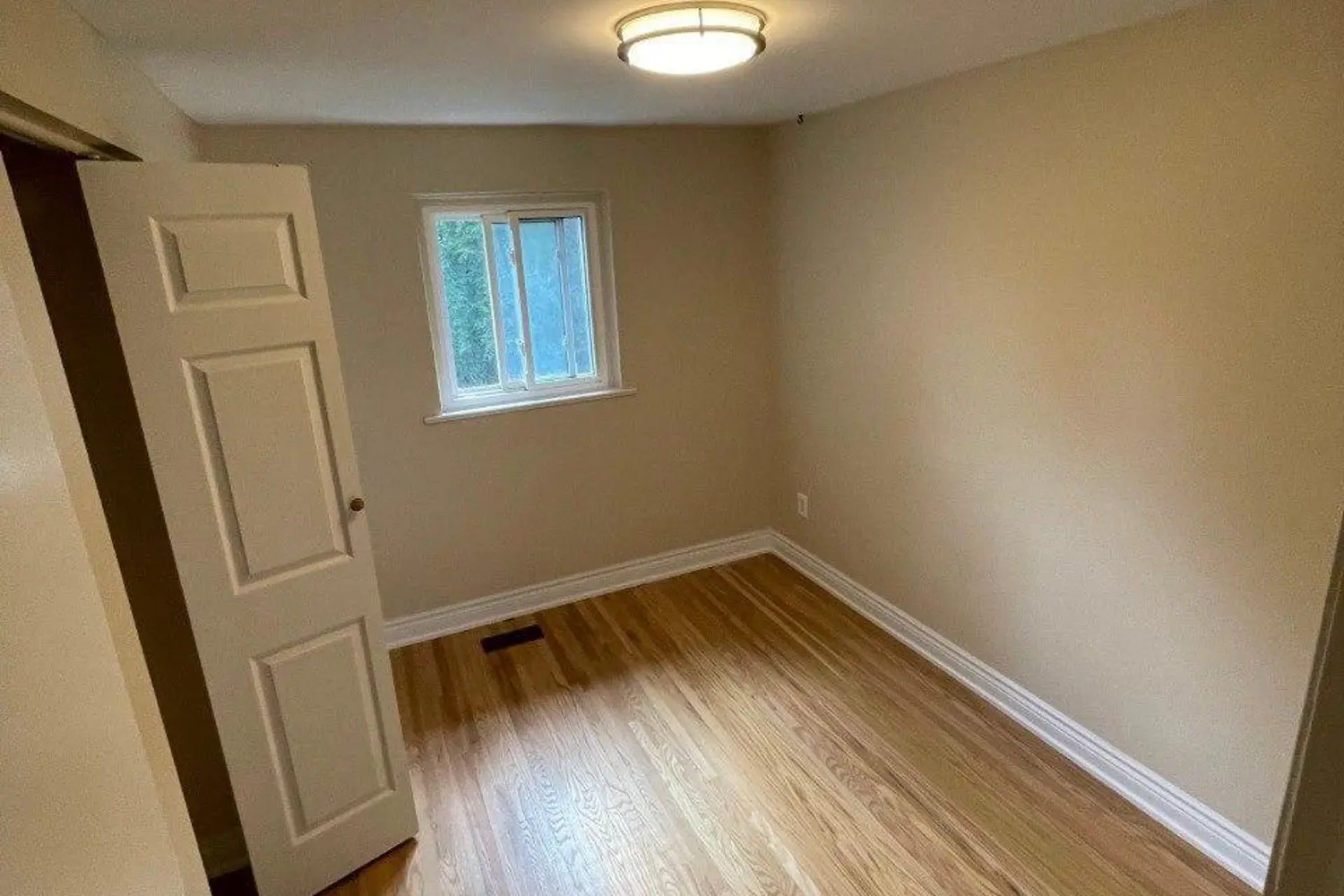 Additional image 8 of 30 Thorncrest Road