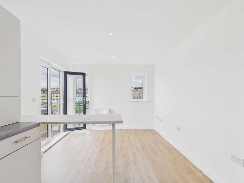 Additional image 6 of 2 bed flat for saleNeptune Road, Barry CF62