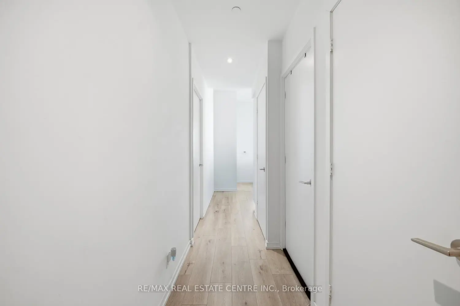 Additional image 6 of 1000 Portage Parkway 3603