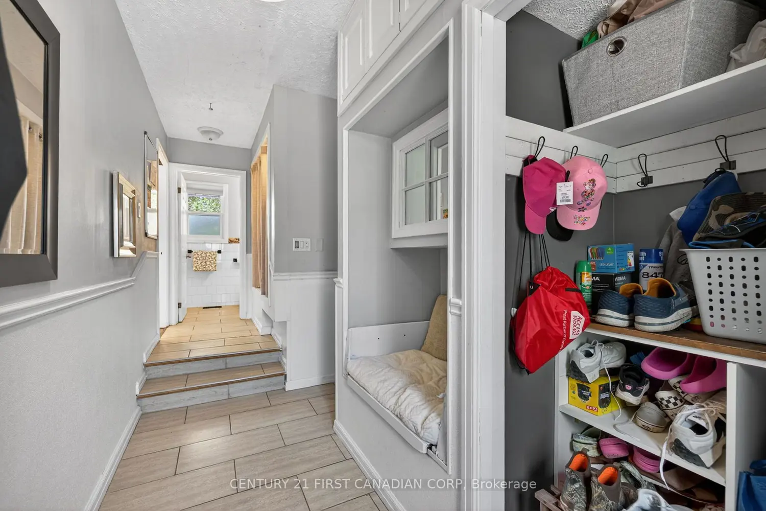 Additional image 6 of 10383 Ilderton Road