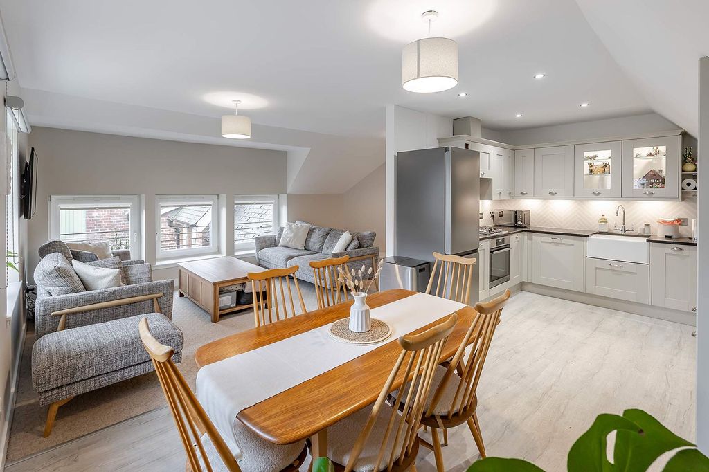 Additional image 4 of 2 bed flat for saleThe Beech Tree, Linlithgow EH49