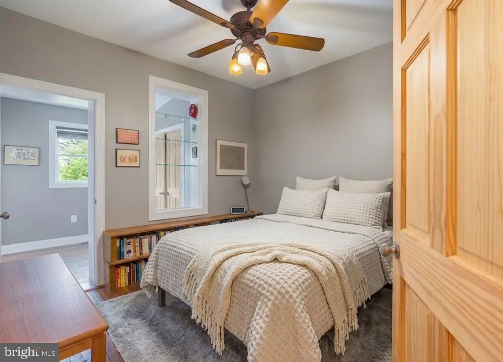 Additional image 10 of 116 V Street NE, Washington, DC 20002