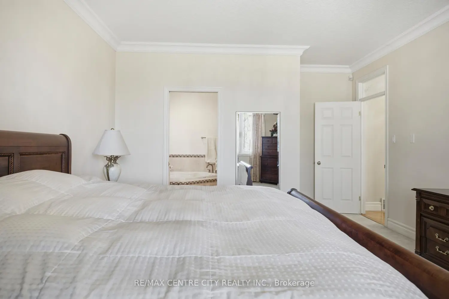 6 Huntington Terrace photo 5