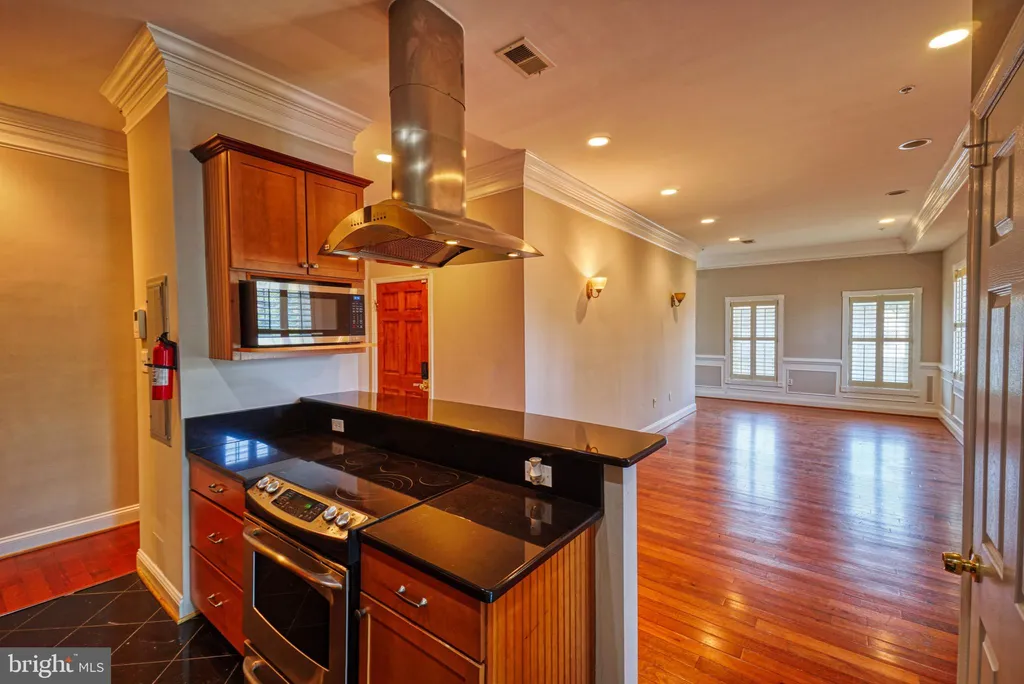 Additional image 9 of 3537 New Hampshire Avenue NW Unit 1, Washington, DC 20010