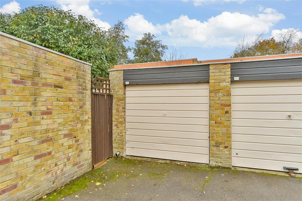 Additional image 10 of 4 bed terraced house for saleLambardes, New Ash Green, Longfield, Kent DA3