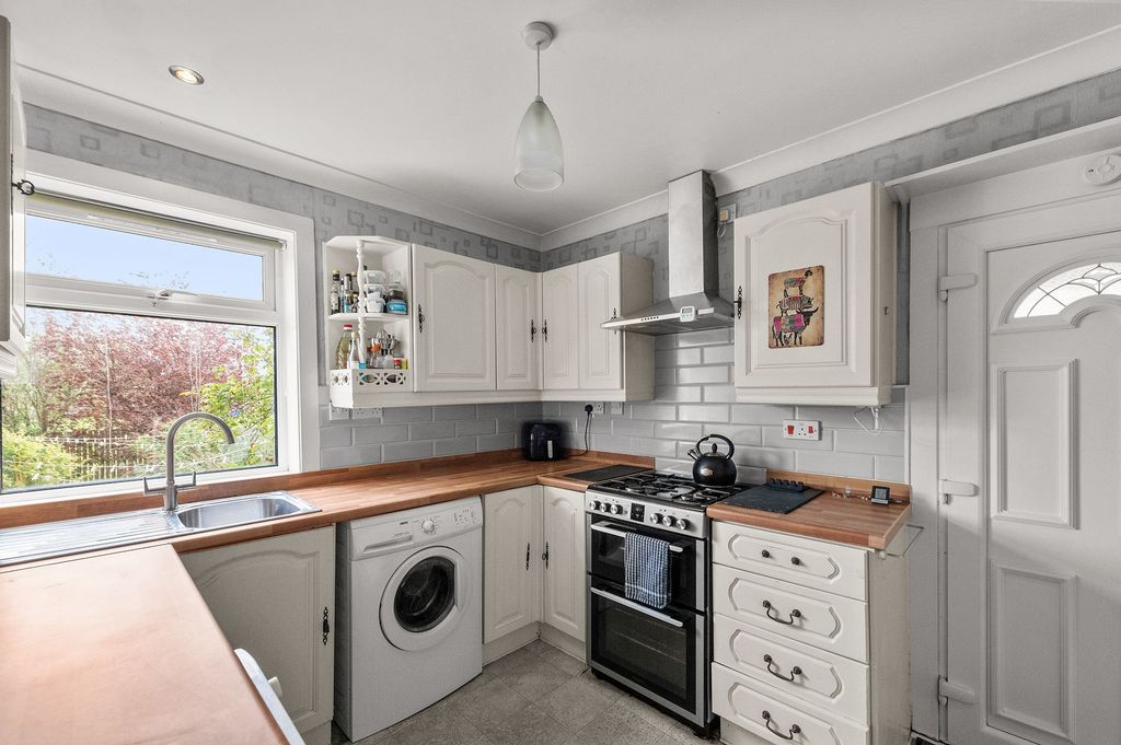 Additional image 4 of 2 bed flat for saleNiddry Road, Winchburgh EH52