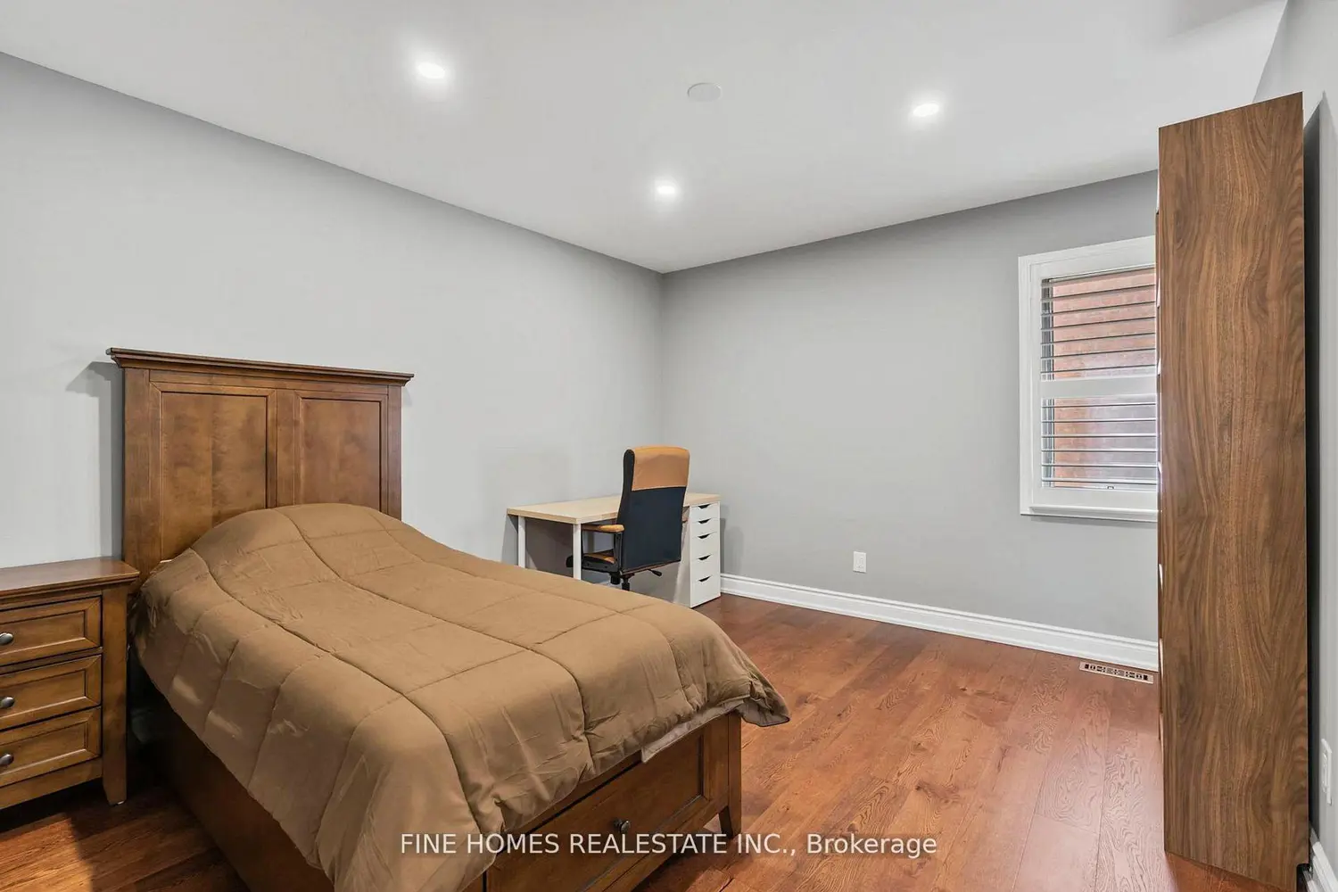 Additional image 13 of 109 Angelina Avenue
