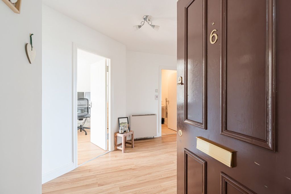 Additional image 14 of 2 bed flat for saleRestalrig Road South, Edinburgh EH7