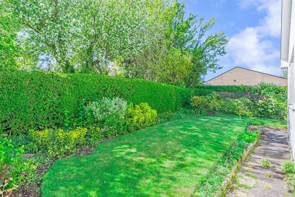 Additional image 2 of 3 bed detached bungalow for saleSt. Johns Road, Ilkley LS29