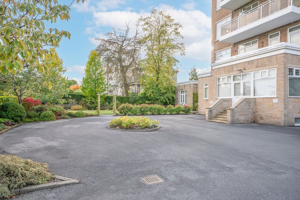 Additional image 16 of 3 bed flat for saleBeech Grove, Harrogate, North Yorkshire HG2
