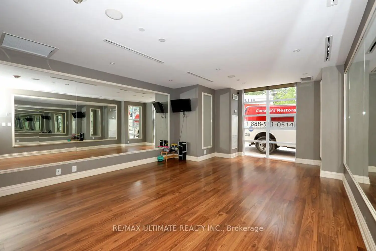 Additional image 14 of 9235 Jane Street 407