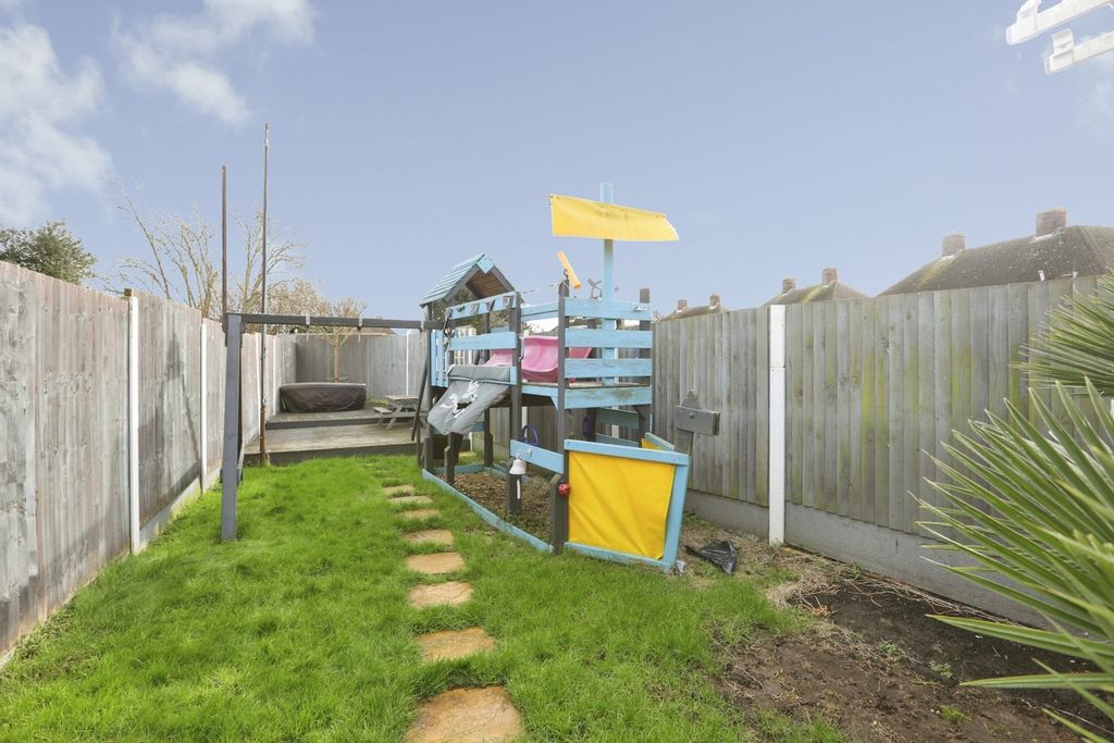 Additional image 12 of 3 bed semi-detached house for saleManor Grove, Sittingbourne, Kent ME10