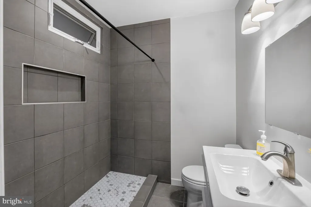 Additional image 6 of 2228 40th Street NW Unit 1, Washington, DC 20007