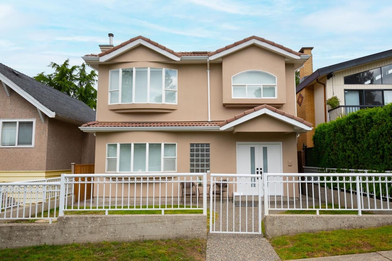 Additional image 3 of 827 32nd Avenue E, Vancouver, BC, V5V 2Y7
