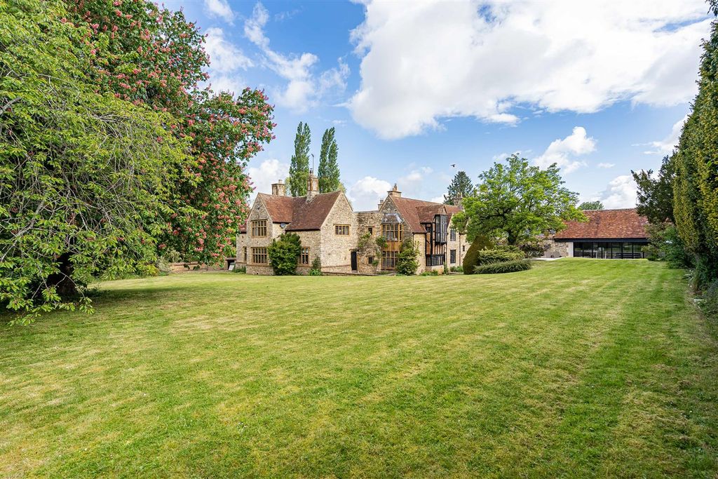 Additional image 12 of 7 bed property for sale34 Bell Lane, Syresham, Brackley NN13