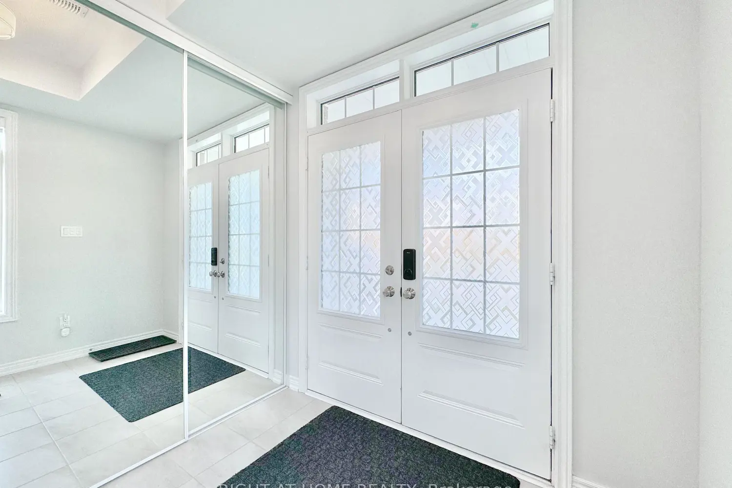 113 Hartley Avenue 39 photo 3