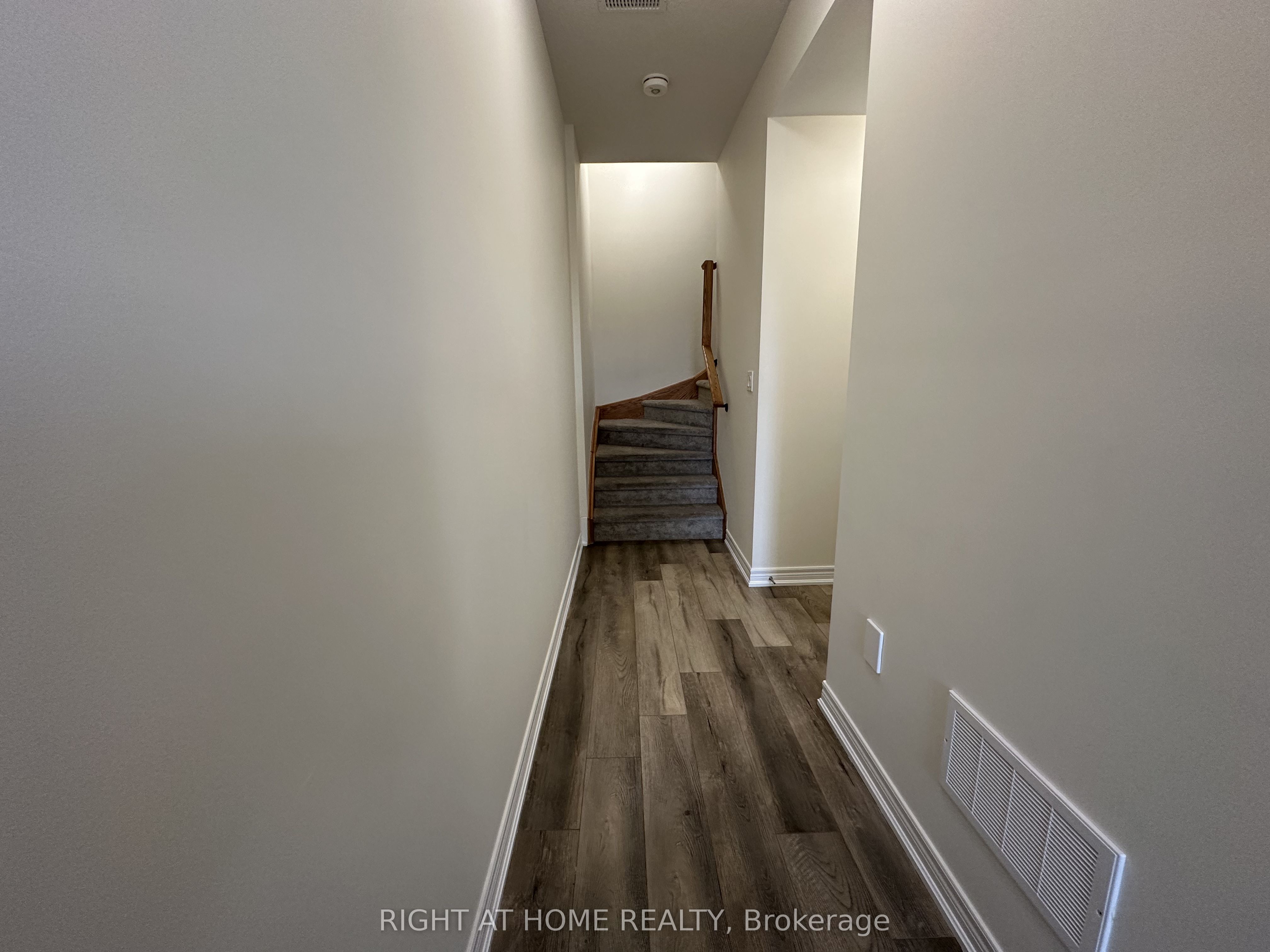 Additional image 4 of 22-40 Zinfandel Drive, Hamilton, ON, L8E 0L1